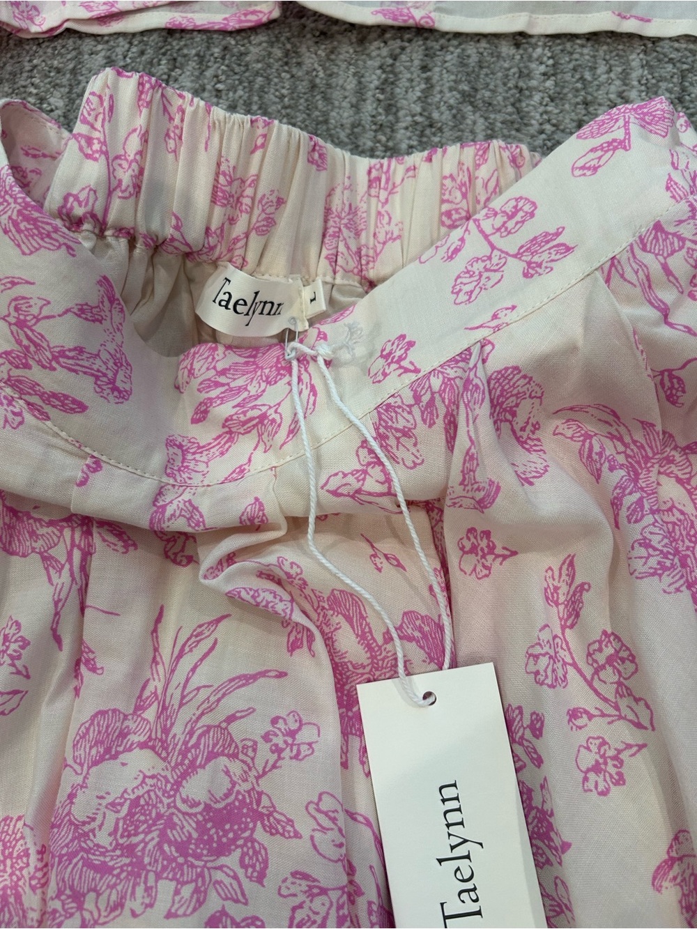 Pink Floral Two-Piece Skirt Set - Women's - Picture 2 of 2